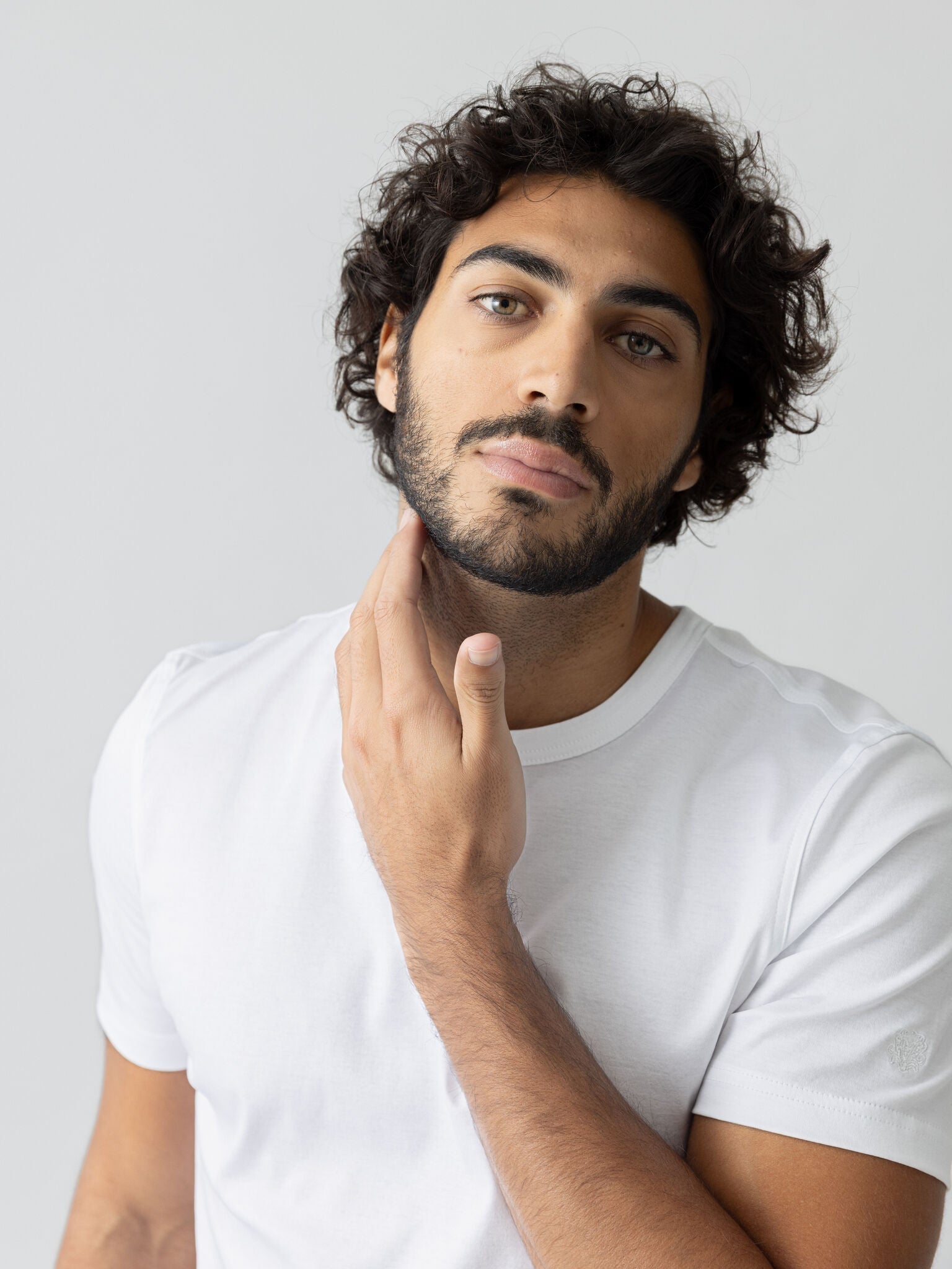 Modelshot / White / Detail